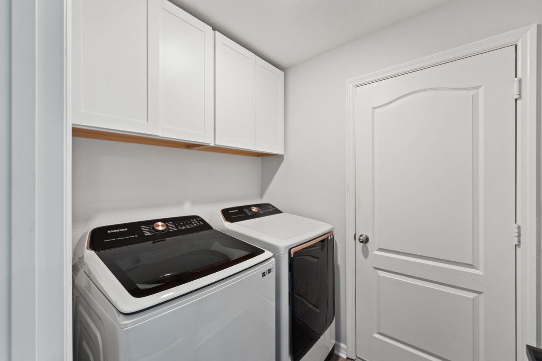 For Sale: $385,000 (3 beds, 2 baths, 1542 Square Feet)