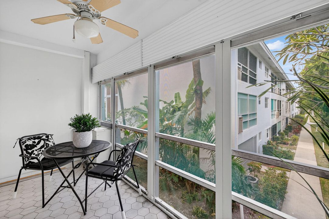 En Venta: $169,000 (2 camas, 2 baños, 920 Pies cuadrados)