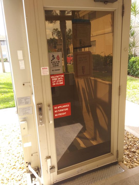 待售: $83,000 (1 贝兹, 1 浴室, 720 平方英尺)