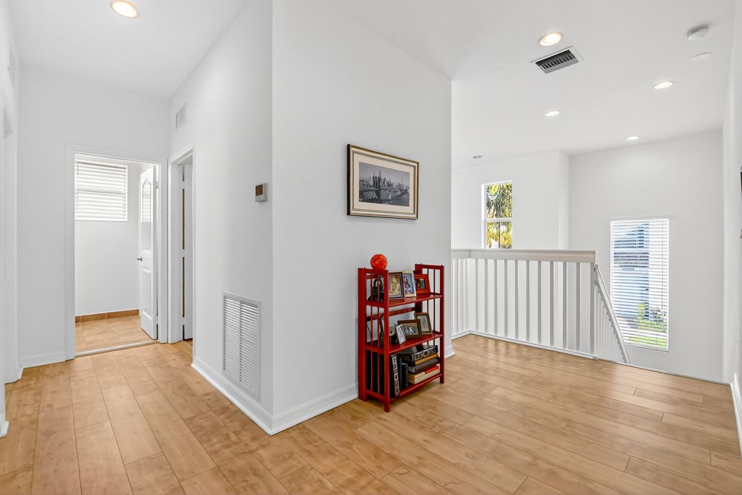 For Sale: $725,000 (3 beds, 2 baths, 2094 Square Feet)