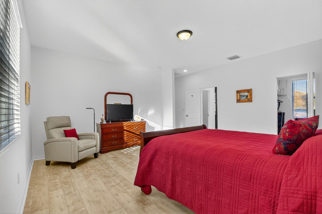 For Sale: $725,000 (3 beds, 2 baths, 2094 Square Feet)