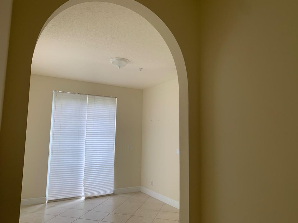 В аренду: $3,200 (3 спален, 2 ванн, 1953 Квадратных фут)