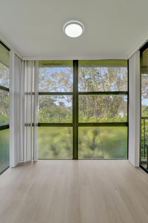 En Venta: $275,000 (2 camas, 2 baños, 1247 Pies cuadrados)