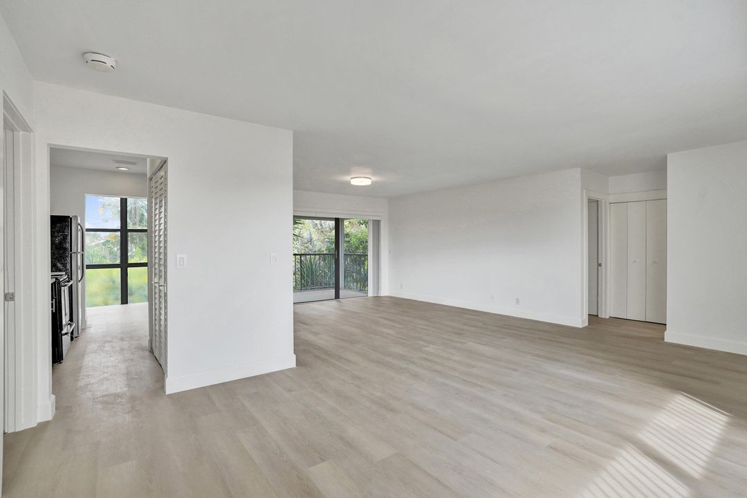 En Venta: $275,000 (2 camas, 2 baños, 1247 Pies cuadrados)