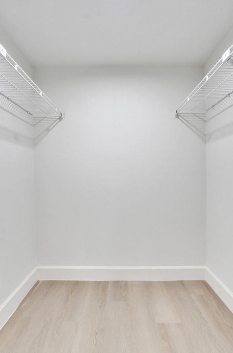 En Venta: $275,000 (2 camas, 2 baños, 1247 Pies cuadrados)