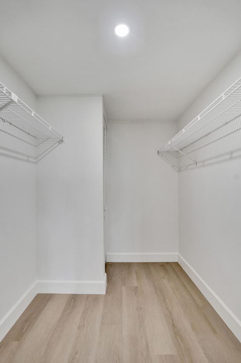 En Venta: $275,000 (2 camas, 2 baños, 1247 Pies cuadrados)