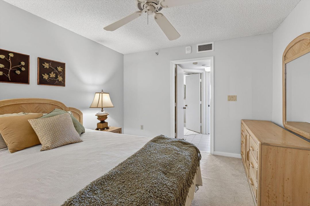 待售: $550,000 (2 贝兹, 2 浴室, 1228 平方英尺)