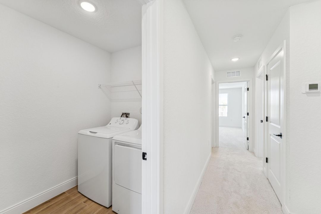 На продажу: $408,888 (3 спален, 2 ванн, 1683 Квадратных фут)