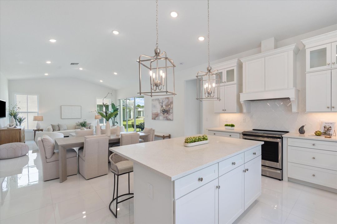 For Sale: $749,995 (3 beds, 2 baths, 2026 Square Feet)