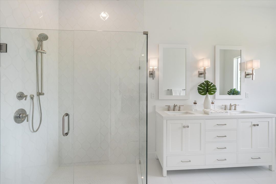 For Sale: $749,995 (3 beds, 2 baths, 2026 Square Feet)