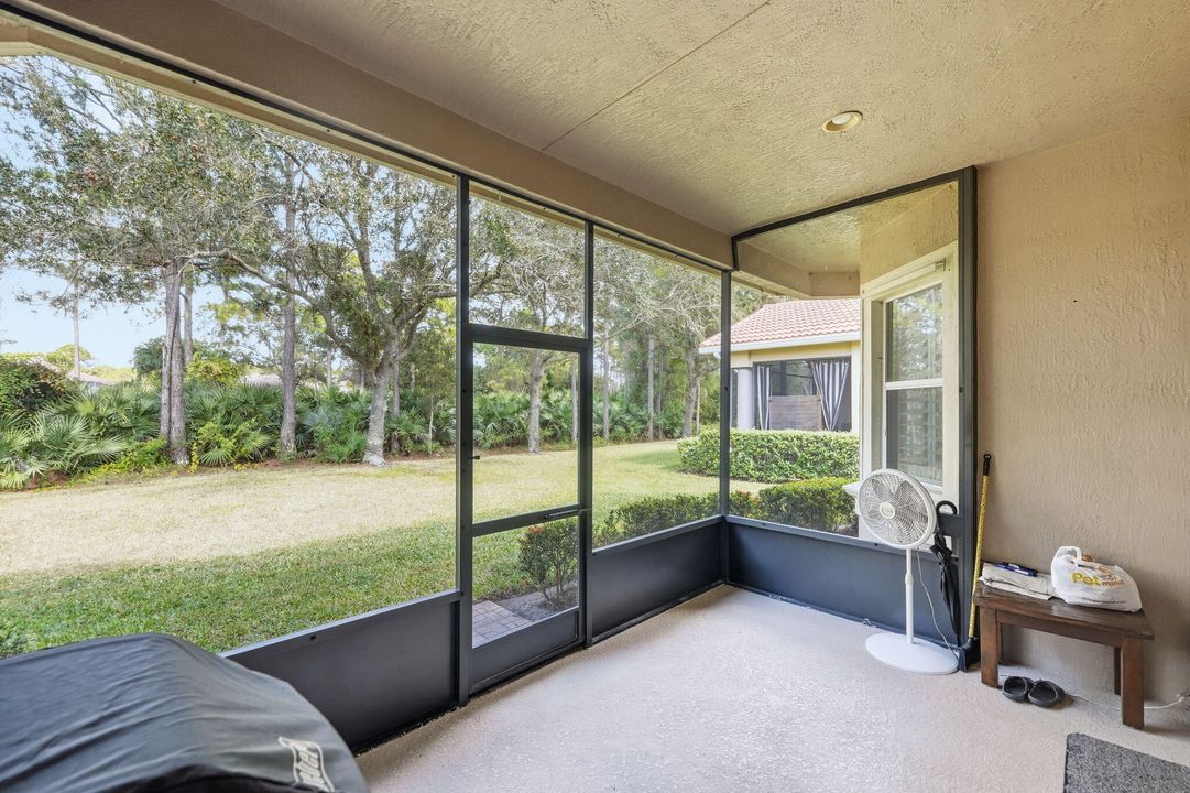 For Sale: $384,900 (3 beds, 2 baths, 1789 Square Feet)