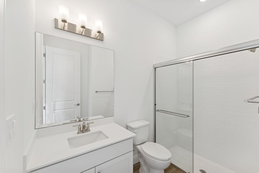 For Sale: $899,995 (5 beds, 4 baths, 3562 Square Feet)