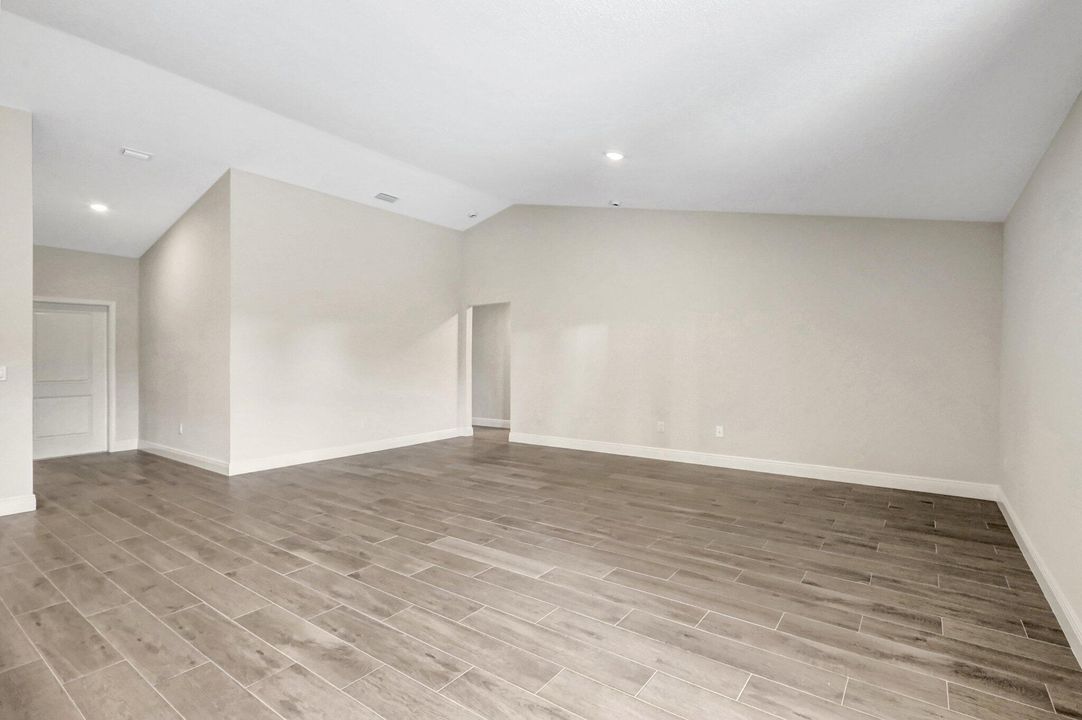 En Venta: $500,900 (4 camas, 2 baños, 2148 Pies cuadrados)