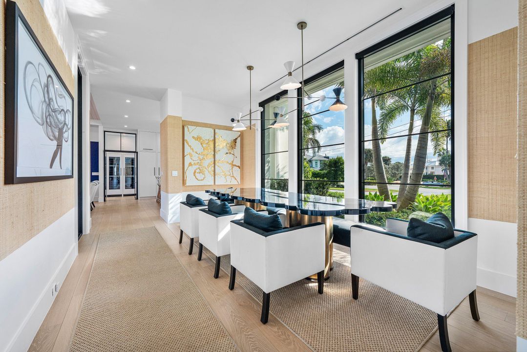 На продажу: $5,595,000 (4 спален, 3 ванн, 4424 Квадратных фут)