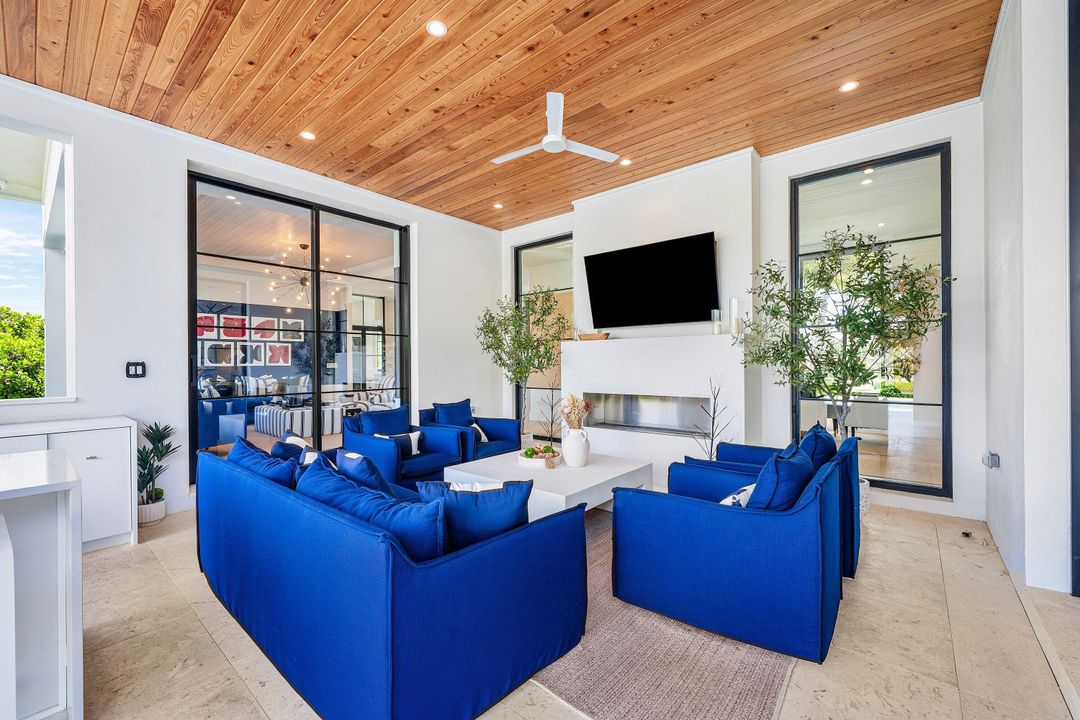 На продажу: $5,595,000 (4 спален, 3 ванн, 4424 Квадратных фут)