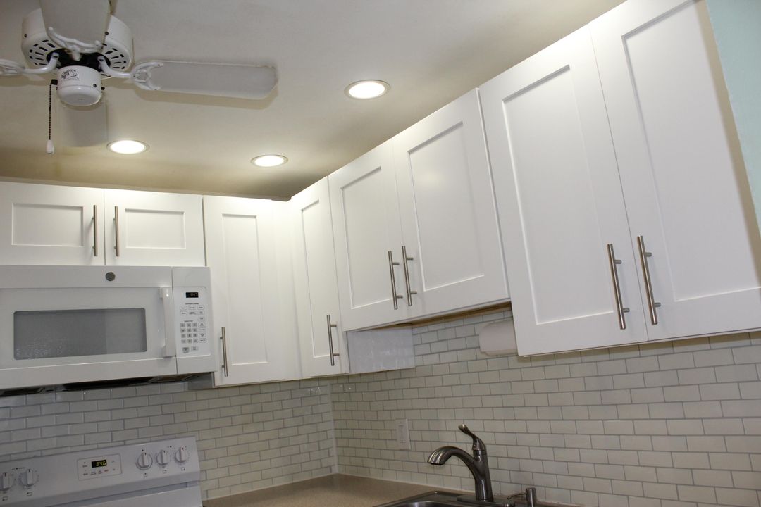 For Sale: $67,000 (1 beds, 1 baths, 570 Square Feet)