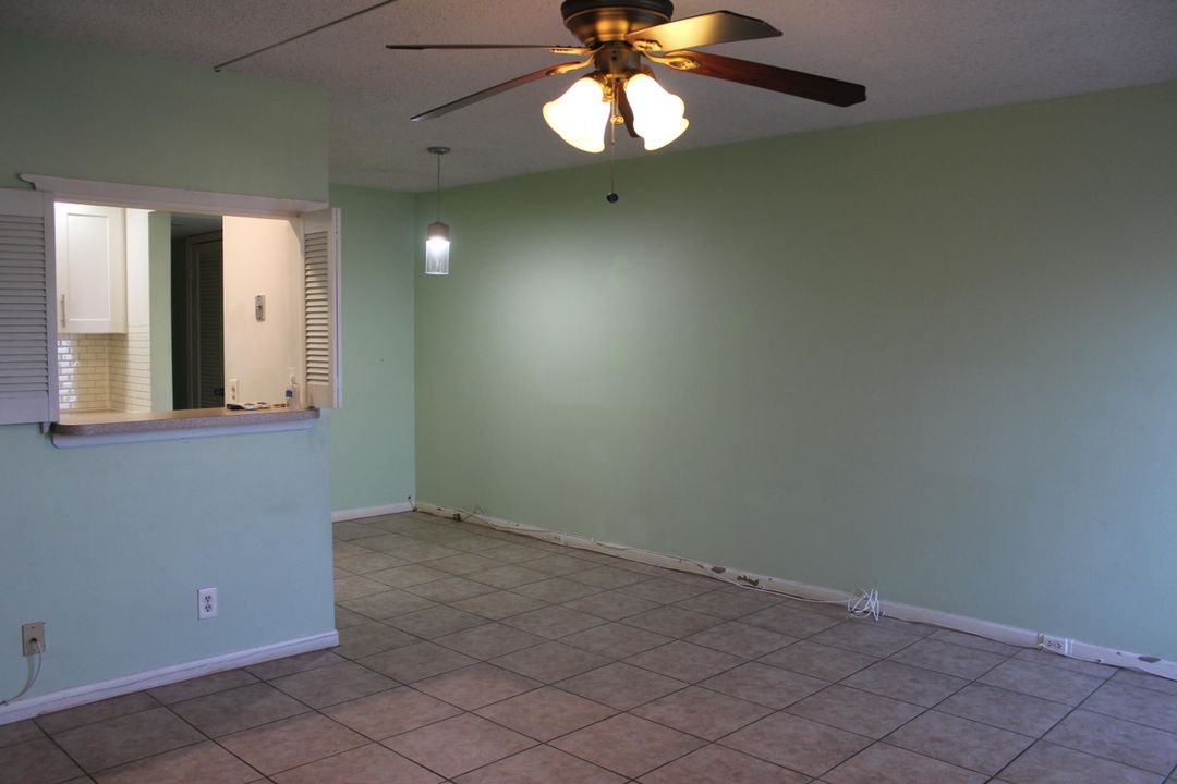 For Sale: $67,000 (1 beds, 1 baths, 570 Square Feet)