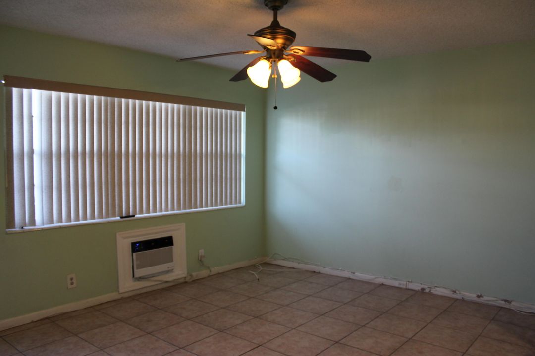 For Sale: $67,000 (1 beds, 1 baths, 570 Square Feet)
