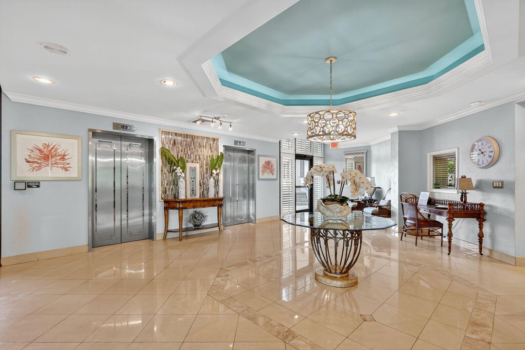 待售: $550,000 (2 贝兹, 2 浴室, 1228 平方英尺)