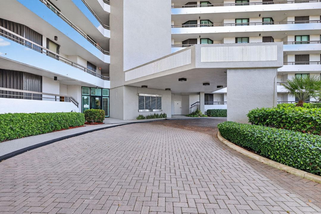 待售: $550,000 (2 贝兹, 2 浴室, 1228 平方英尺)