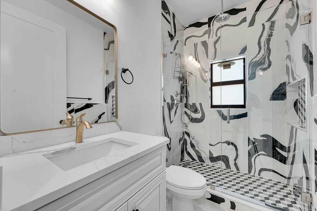 For Rent: $2,500 (3 beds, 2 baths, 1308 Square Feet)