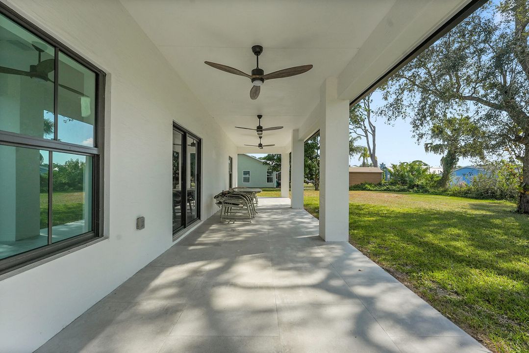 For Rent: $2,500 (3 beds, 2 baths, 1308 Square Feet)