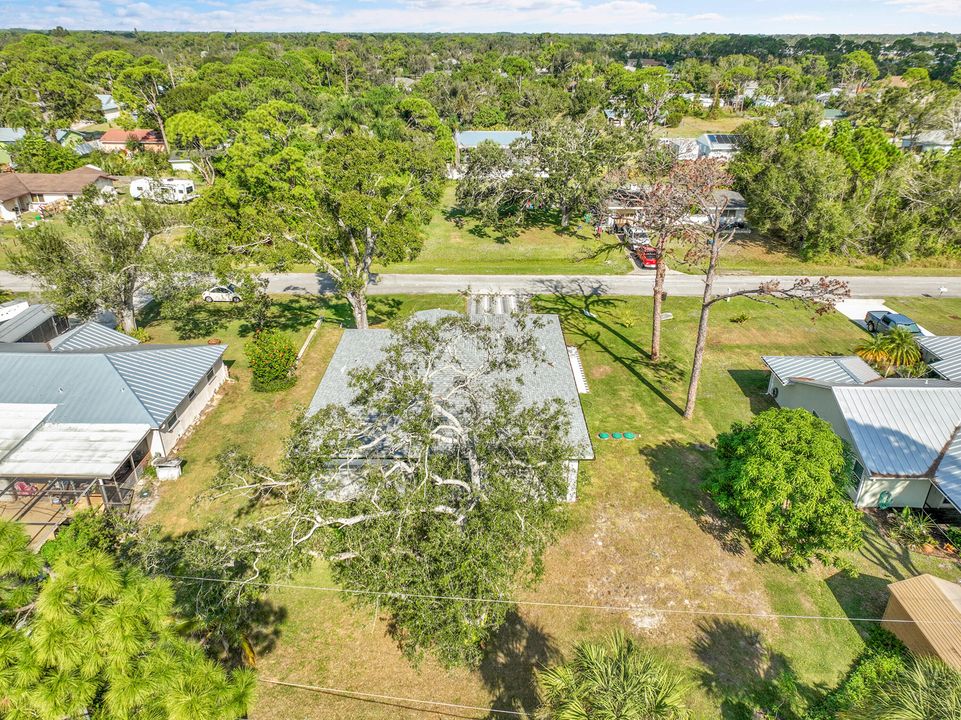 For Rent: $2,500 (3 beds, 2 baths, 1308 Square Feet)