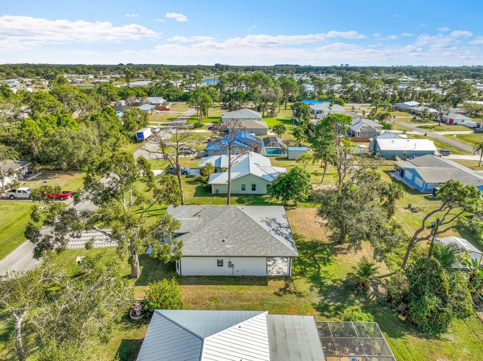 For Rent: $2,500 (3 beds, 2 baths, 1308 Square Feet)