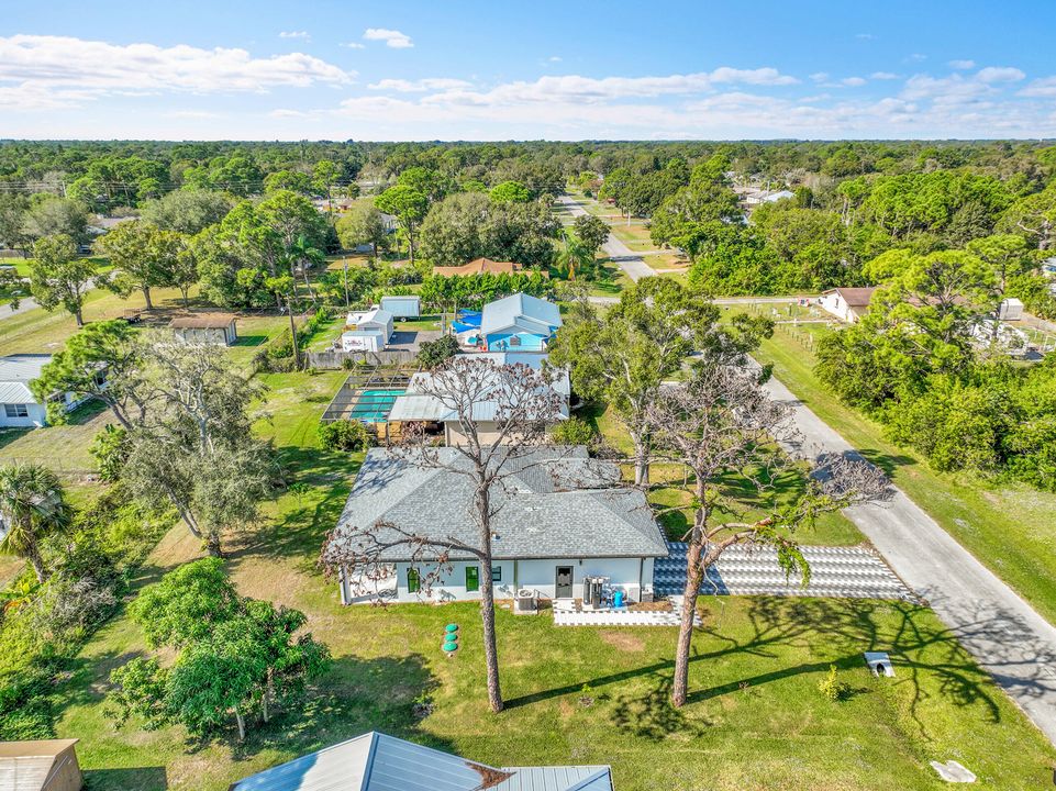 For Rent: $2,500 (3 beds, 2 baths, 1308 Square Feet)