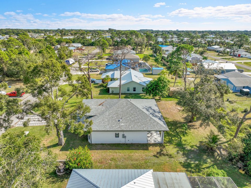 For Rent: $2,500 (3 beds, 2 baths, 1308 Square Feet)