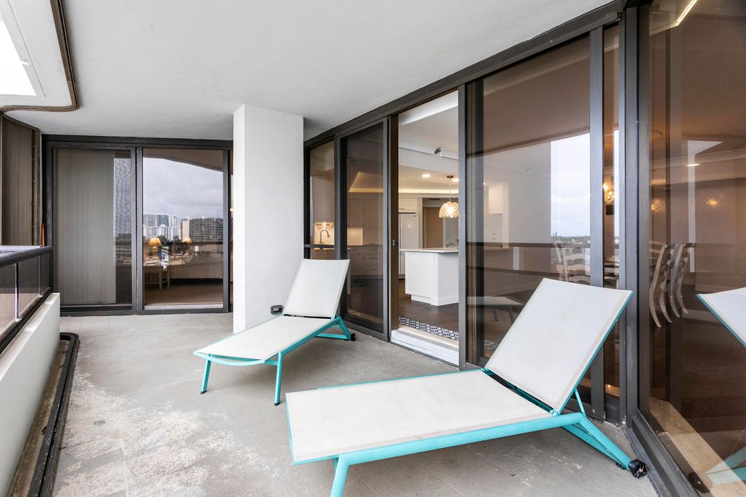 For Sale: $1,100,000 (2 beds, 2 baths, 2448 Square Feet)