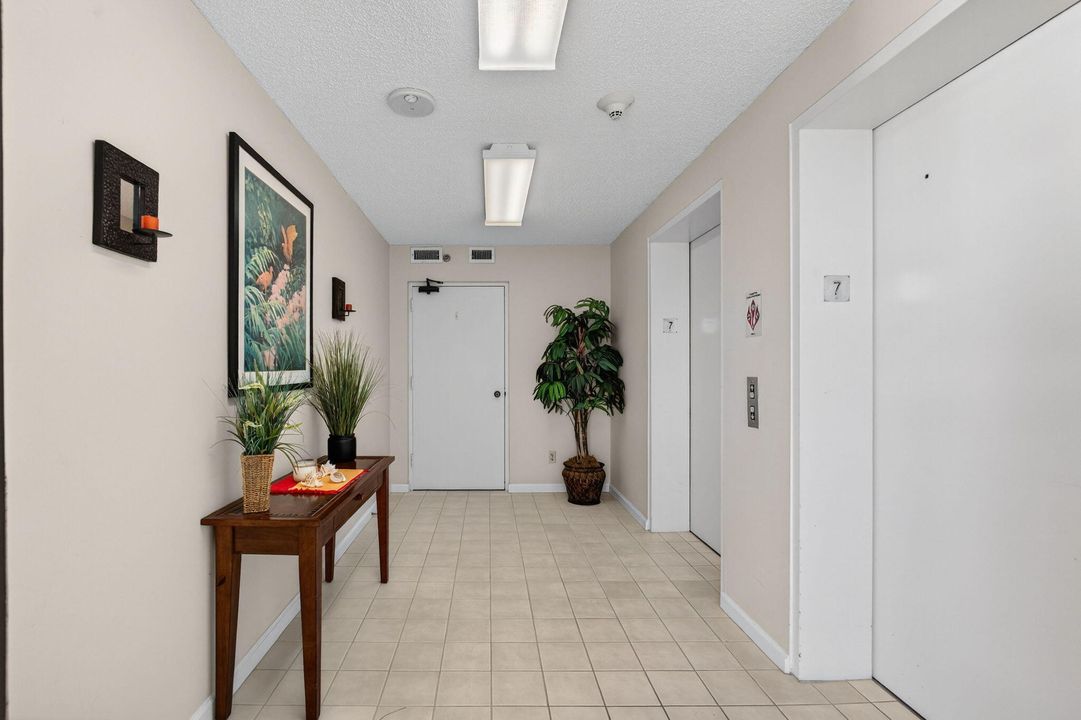 В аренду: $5,000 (2 спален, 2 ванн, 1251 Квадратных фут)