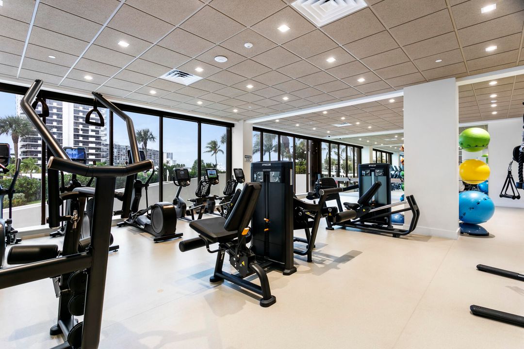 For Sale: $1,100,000 (2 beds, 2 baths, 2448 Square Feet)