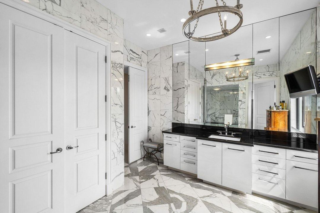 待售: $5,795,000 (6 贝兹, 6 浴室, 7500 平方英尺)