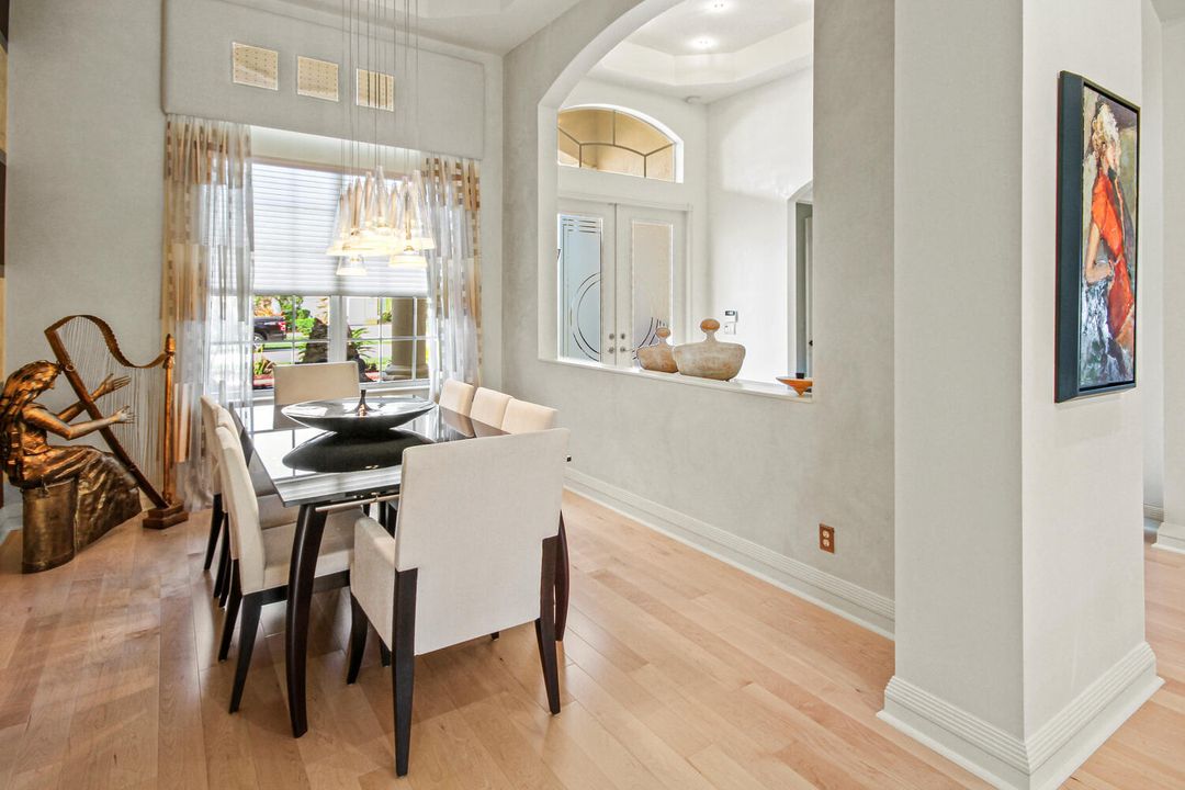 For Sale: $769,000 (3 beds, 2 baths, 2762 Square Feet)