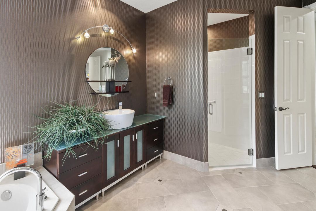 For Sale: $769,000 (3 beds, 2 baths, 2762 Square Feet)