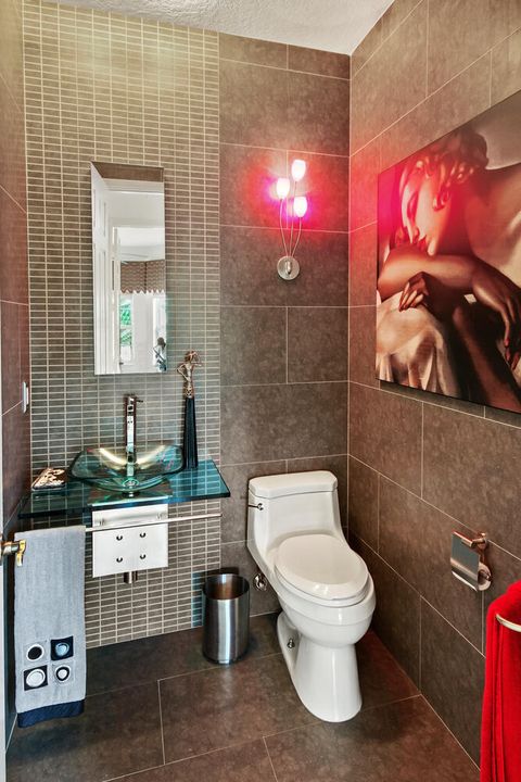 For Sale: $769,000 (3 beds, 2 baths, 2762 Square Feet)