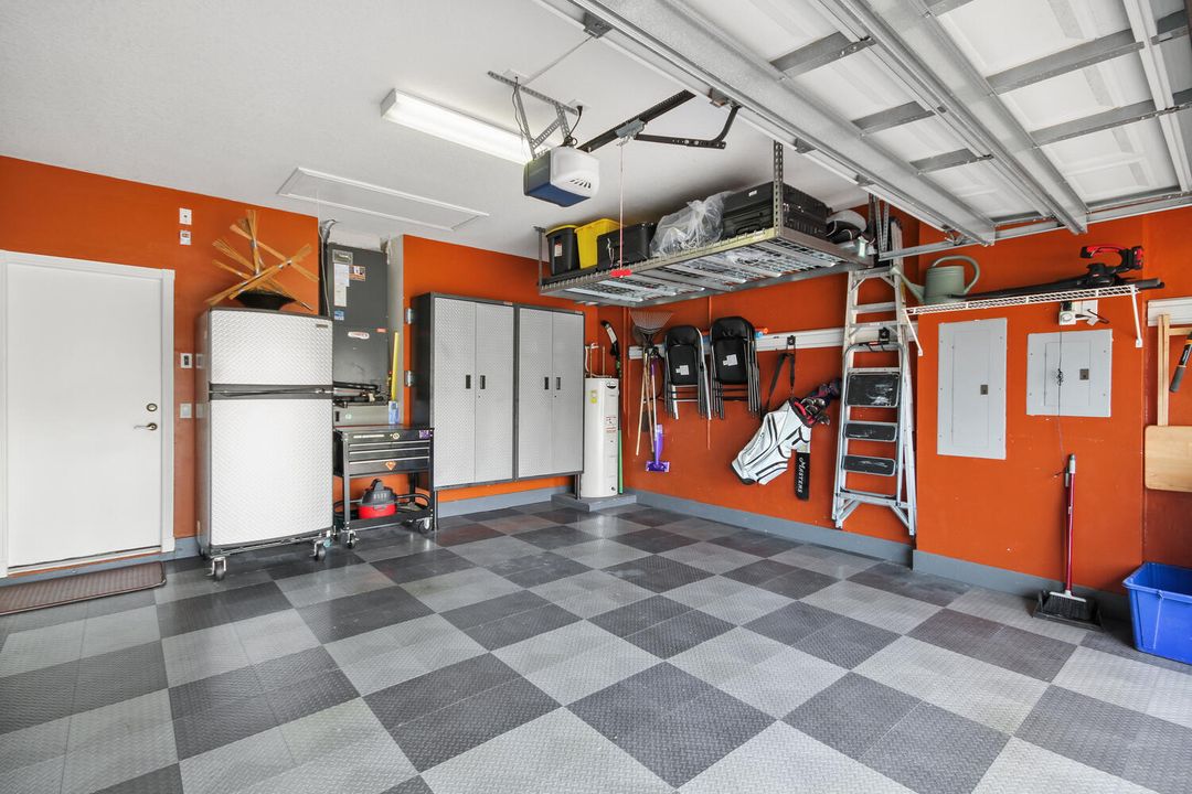 For Sale: $769,000 (3 beds, 2 baths, 2762 Square Feet)