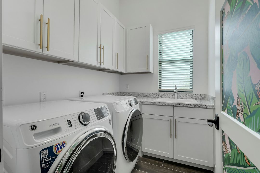 En Venta: $2,500,000 (5 camas, 5 baños, 5109 Pies cuadrados)