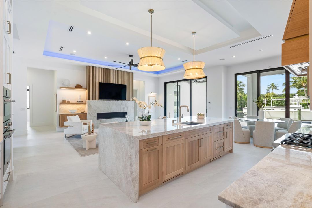 For Sale: $7,500,000 (5 beds, 6 baths, 5020 Square Feet)