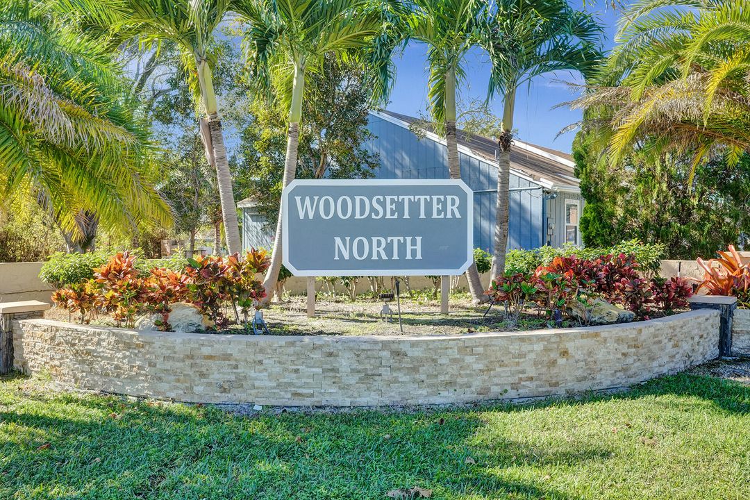 For Sale: $365,000 (2 beds, 2 baths, 994 Square Feet)