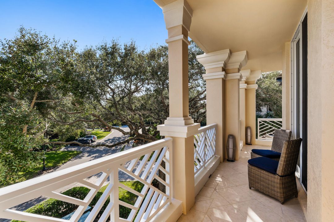 For Sale: $1,050,000 (3 beds, 3 baths, 3081 Square Feet)