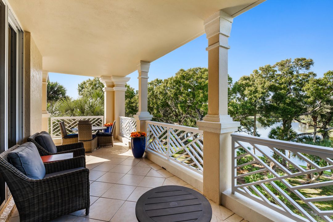 For Sale: $1,050,000 (3 beds, 3 baths, 3081 Square Feet)