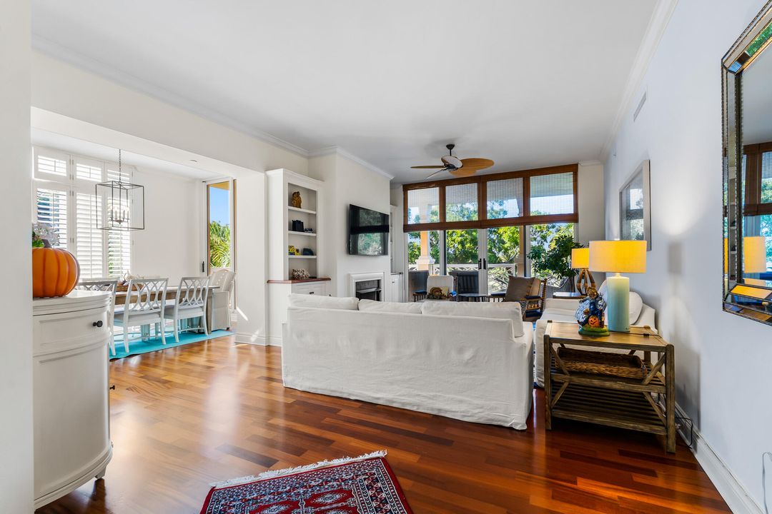 For Sale: $1,050,000 (3 beds, 3 baths, 3081 Square Feet)