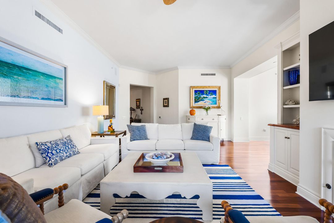 For Sale: $1,050,000 (3 beds, 3 baths, 3081 Square Feet)