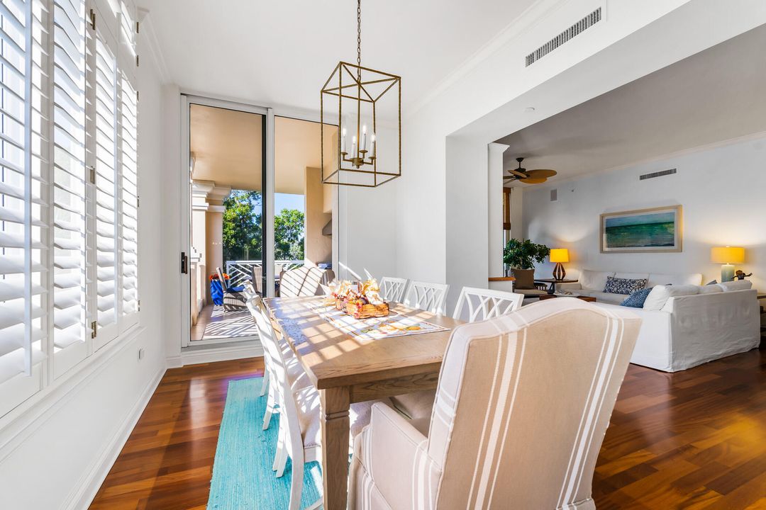 For Sale: $1,050,000 (3 beds, 3 baths, 3081 Square Feet)