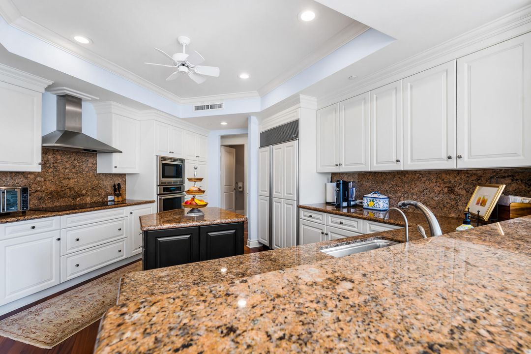 For Sale: $1,050,000 (3 beds, 3 baths, 3081 Square Feet)