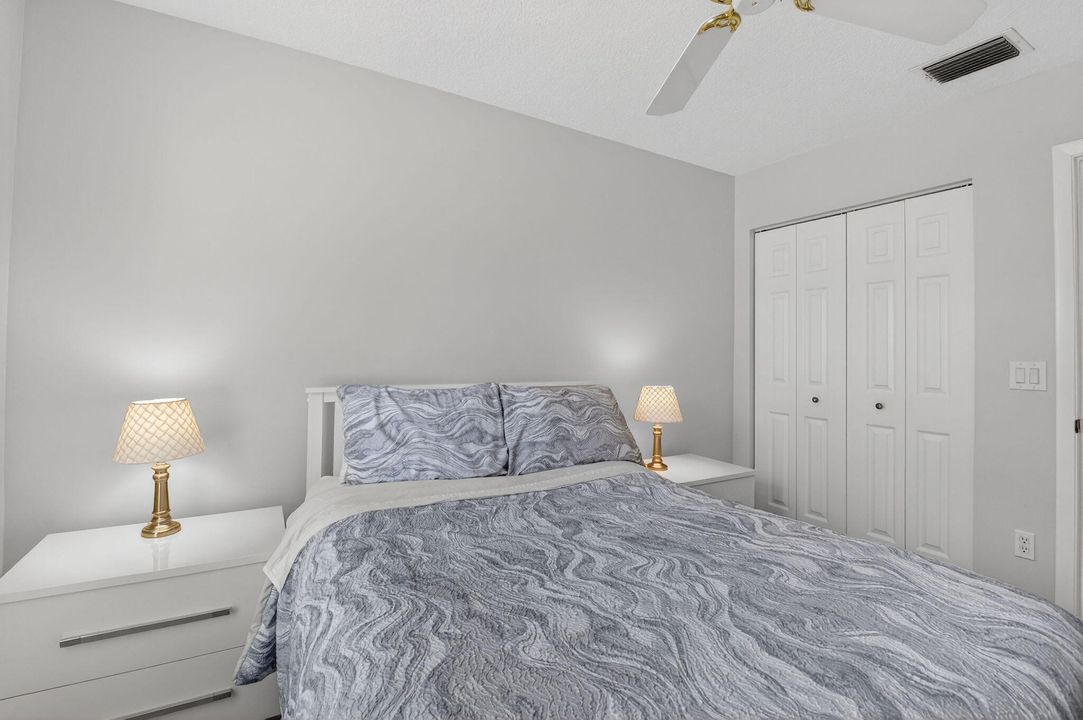 На продажу: $549,000 (2 спален, 2 ванн, 1426 Квадратных фут)