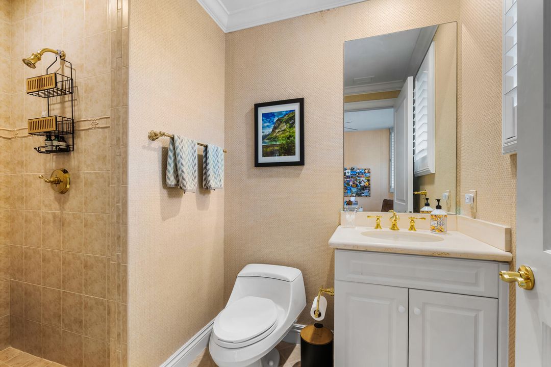 For Sale: $1,050,000 (3 beds, 3 baths, 3081 Square Feet)