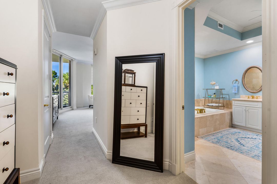 For Sale: $1,050,000 (3 beds, 3 baths, 3081 Square Feet)